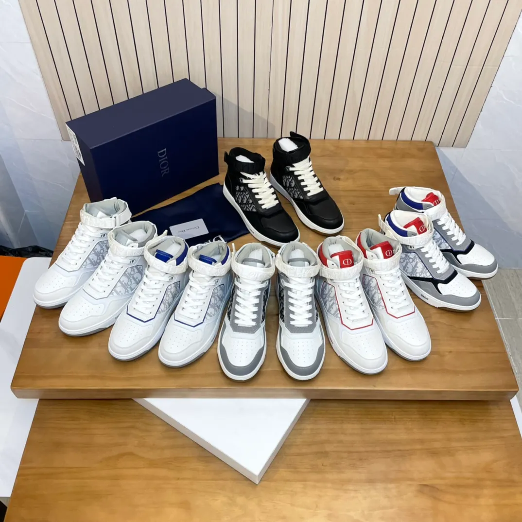 Men's shoes: 💰P460¥ Product trademark: Dior* "Dior*" high-top casual shoes Regular size: 38-44 (can be customized to 45.46) Product materials: Upper imported cowhide stitched with original fabric, breathable lining, original outsole. Number: 1006